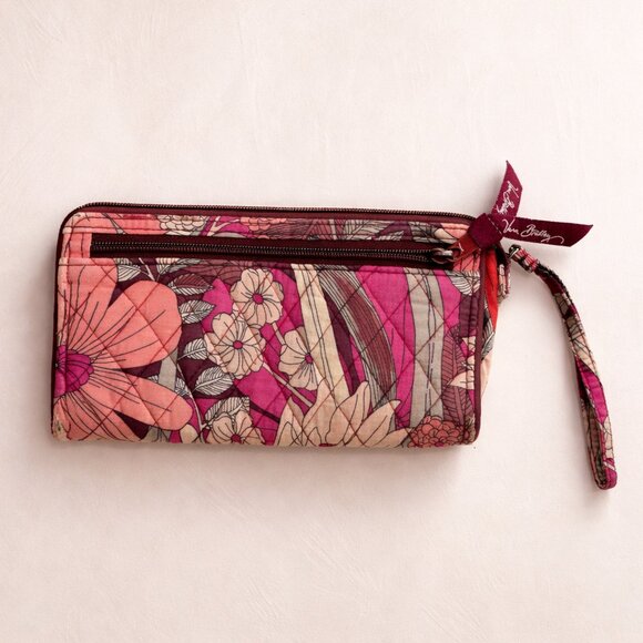 Vera Bradley Quilted Zip Around Wristlet Wallet Floral Pink - Picture 1 of 16